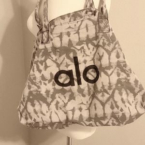 Alo yoga large tote